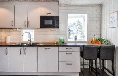 Arjang House | Amazing home in årjäng with lake view