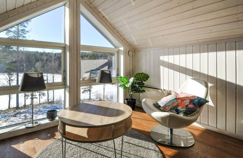 Arjang House | Amazing home in årjäng with lake view