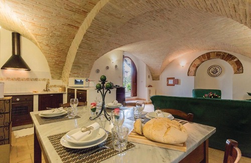Assisi House | Amazing home in Assisi PG with WiFi