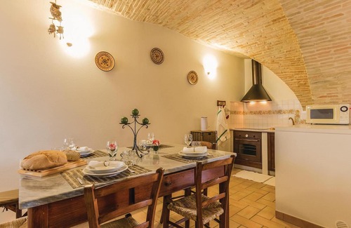 Assisi House | Amazing home in Assisi PG with WiFi