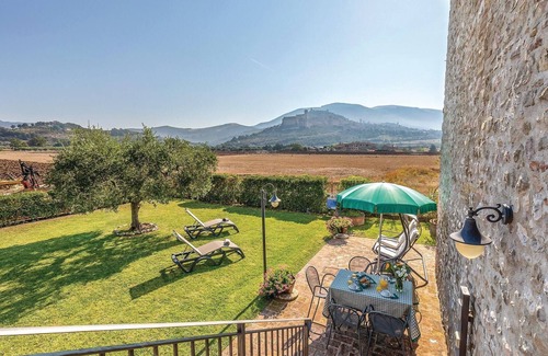 Assisi House | Amazing home in Assisi PG with WiFi