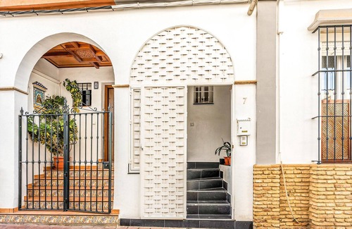 Aznalcazar House | Amazing home in Aznalcázar with WiFi