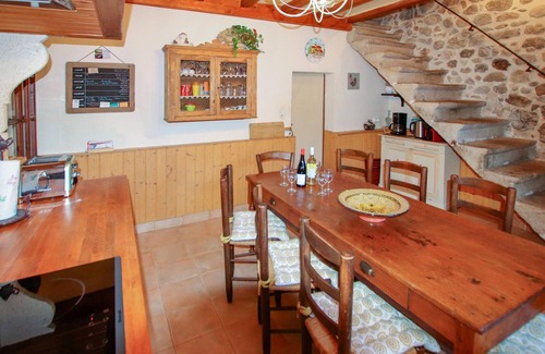 Chassiers House | Amazing home in Chassiers with WiFi