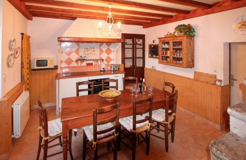 Chassiers House | Amazing home in Chassiers with WiFi