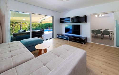 Kastel Stafilic House | Amazing Home In Kastel Stafilic