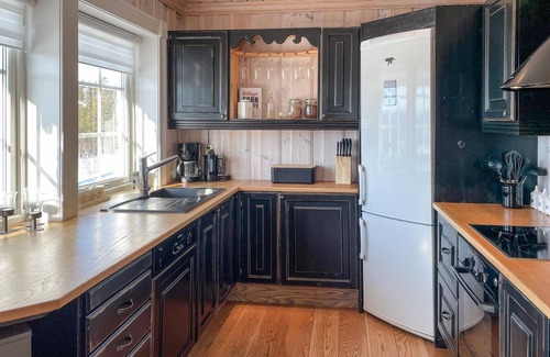 Akrestrømmen House | Amazing home in Rendalen with WiFi