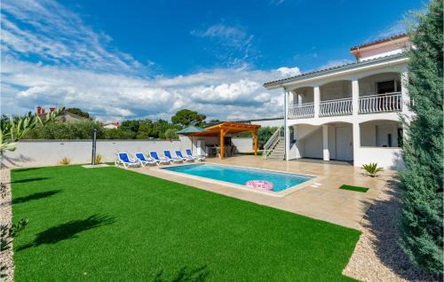 Rosini House | Amazing Home In Rosini With Wifi