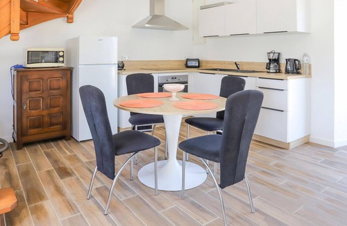 Runan House | Amazing home in Runan with WiFi