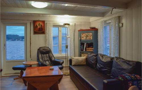 Arendal House | Amazing Home In Staubø With Wifi