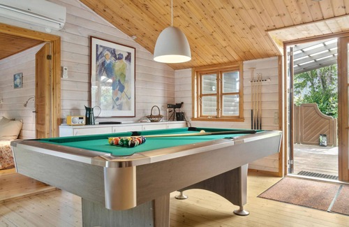 Stege House | Amazing home in Stege with kitchen