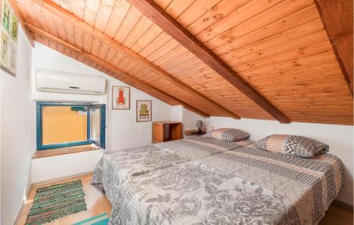 Susak House | Amazing Home In Susak