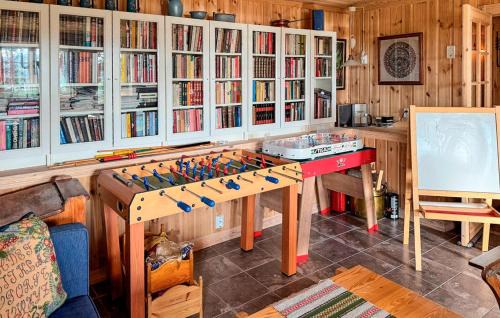 Al Municipality House | Amazing Home In Tunhovd With Sauna