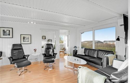 Vinderup House | Amazing Home In Vinderup With Wifi