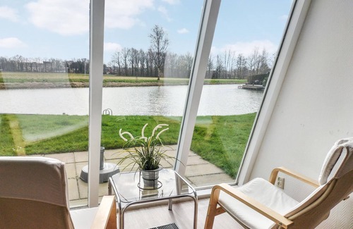 Vlagtwedde House | Amazing home in Vlagtwedde with WiFi