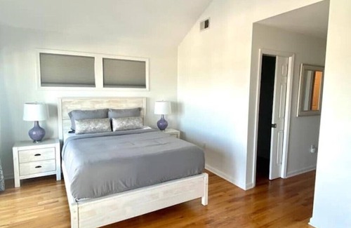 Highlands House | Amazing House on the Water in Highlands