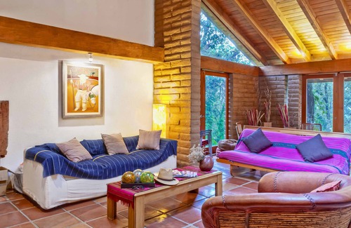 Valle de Bravo House | Amazing house with private lake in Valle de Bravo