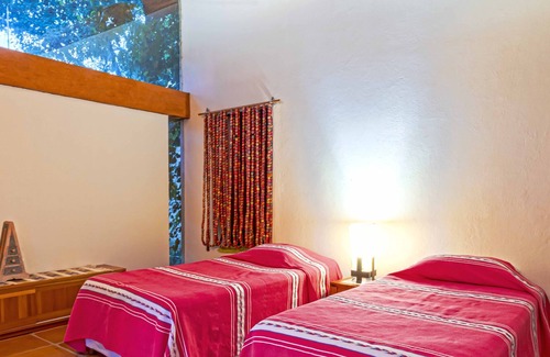 Valle de Bravo House | Amazing house with private lake in Valle de Bravo