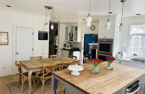 Cedar Hills House | Amazing large home close in Portland with pool and sauna!