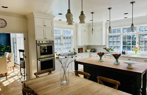 Cedar Hills House | Amazing large home close in Portland with pool and sauna!