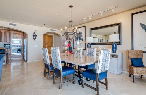 Zona Hotelera Condo | Amazing Las Mananitas Amenities and Location