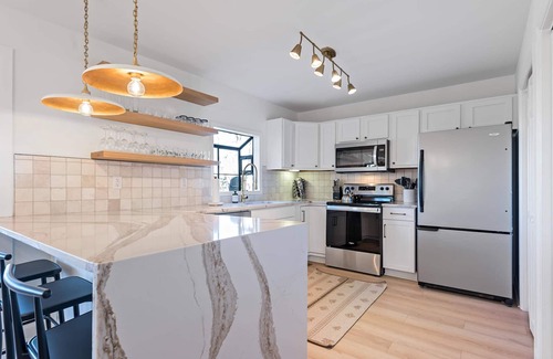 Brevard House | Amazing Mountain Views Hot Tub Dog Friendly