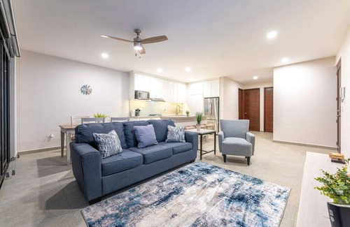 Libertad Apartment | Amazing New 2 BR 5 Min Downtown Pool Gym Parking