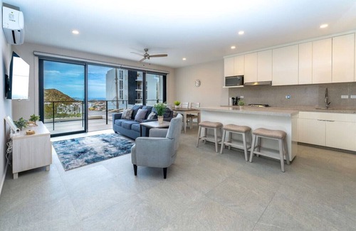 Libertad Apartment | Amazing New 2 BR 5 Min Downtown Pool Gym Parking