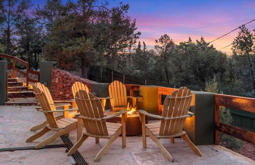 Uptown Sedona Apartment | Amazing Patio Views, Walk to Uptown Shops, Hammock and Firepit!