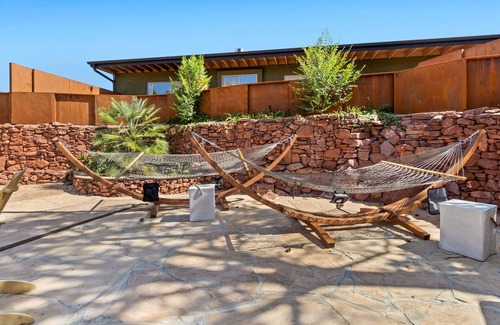 Uptown Sedona Apartment | Amazing Patio Views, Walk to Uptown Shops, Hammock and Firepit!