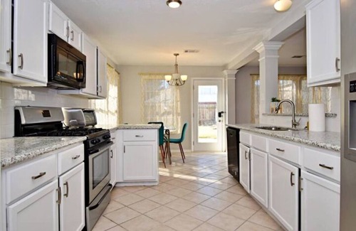 Barker House | Amazing Pool + Private Backyard + Shaded Patio