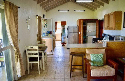 Cedar Grove Apartment | Amazing Sea-View Crosbies