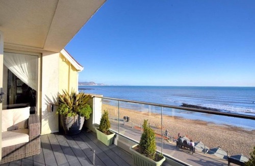 Lyme Regis Apartment | AMAZING SEA VIEWS