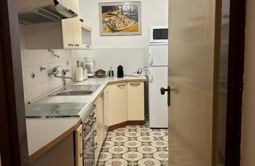 Pjescana Uvala Apartment | AMAZING SEAVIEW, 45m2 TERRACE, 2 MINUTE WALK TO BEACH, RESTAURANTS, BARS, SHOPS