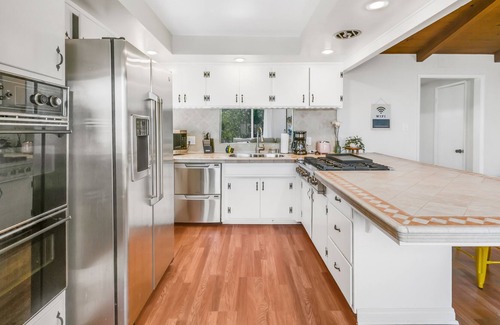 Gardena House | Amazing South Bay House Next to LAX, SOFI, Beaches - Gardena