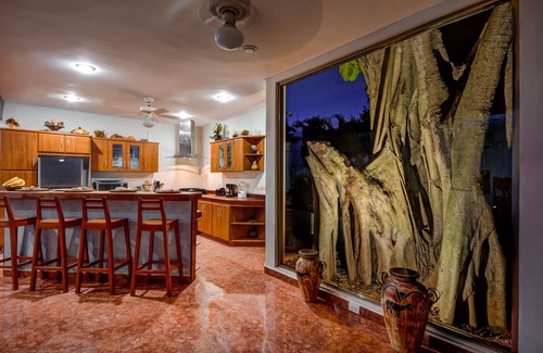 Playacar Fase I Villa | Amazing Spacious Villa in the perfect location! Steps to the Beach & Town!