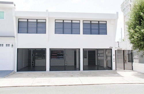 Eleanor Roosevelt Apartment | Amazing Studio @ The Eleanor House/Prime Location