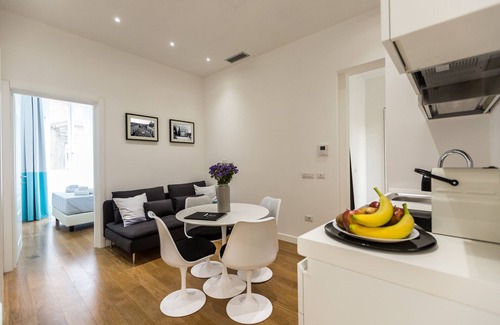 Rome City Centre Apartment | Amazing Suite Piazza Venezia Suite Int. 10