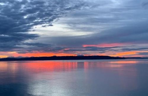 Redondo House | Amazing Sunsets At 3Br Home Over The Puget Sound Home