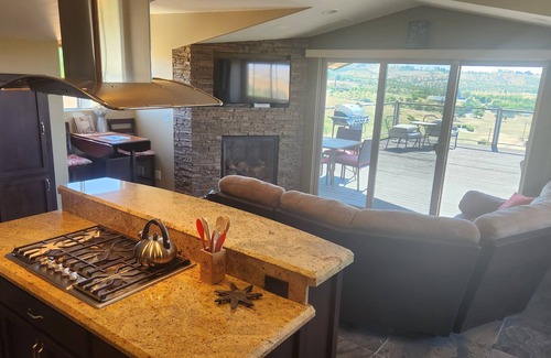 Templeton House | Amazing sunsets in the heart of wine country! Just minutes to Paso Robles