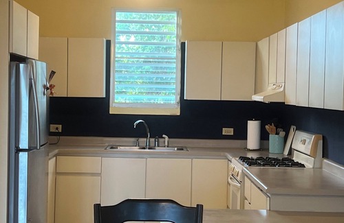 Villa Borinquen Villa | Amazing Views 2 Bedrooms, 2 Baths, Walk to Beach AC/WiFi