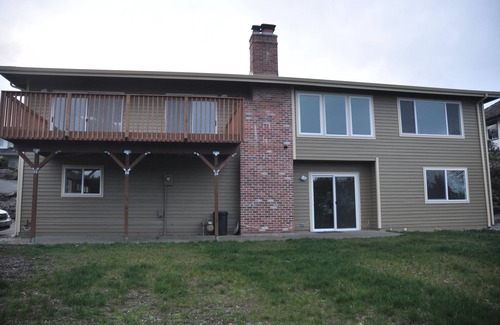 West Hills House | Amazing Views from this Newly Remodeled Spacious Home