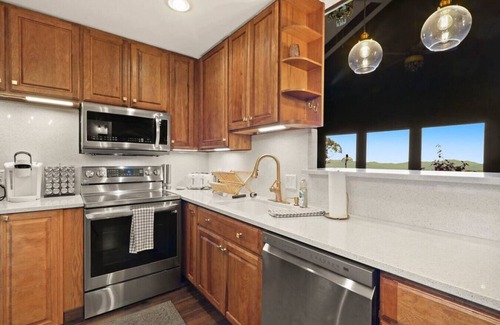 Beech Mountain Ski Chalet | Amazing Views! Welcome to Chalet Montagne!