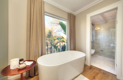 Greater Johannesburg Metropolitan Area House | Amberhall Guesthouse