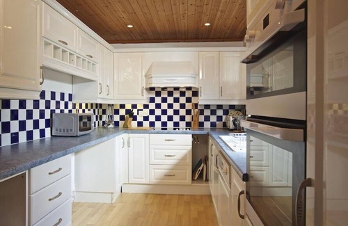 Dartmouth Cottage | Amberley