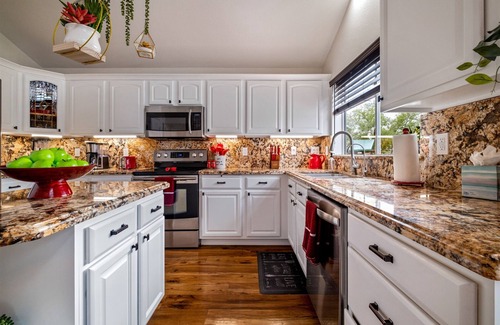 Gilbert House | Amenities Galore! Heated Pool, Play Structure, Putting Green