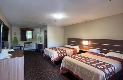 Branford Hotel | American Inn