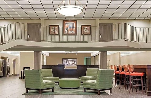 Phenix City Hotel | Americas Best Value Inn & Suites Phenix City