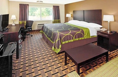 Phenix City Hotel | Americas Best Value Inn & Suites Phenix City