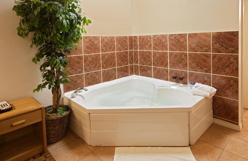 Weatherford Hotel | Americas Best Value Inn-Weatherford