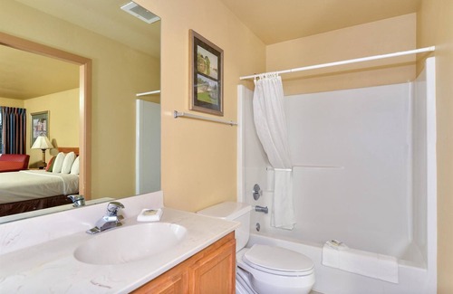 Fort Lewis Hotel | Americas Best Value Inn Lakewood Tacoma S